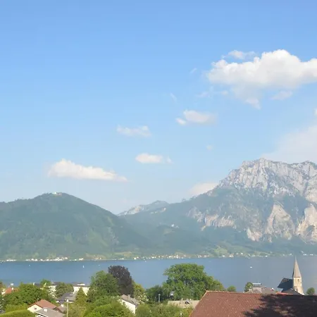 House Flora - At Traunsee Appartement