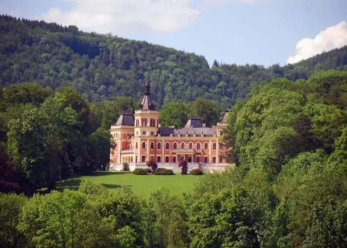 Apartment House Flora - At Traunsee Altmünster