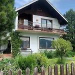 公寓 House Flora - At Traunsee 阿尔特穆斯特