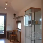 House Flora - At Traunsee 阿尔特穆斯特