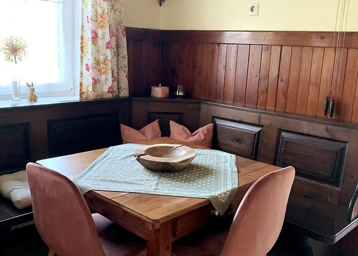 House Flora - At Traunsee