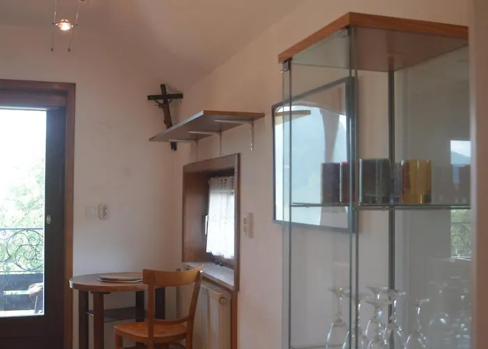 House Flora - At Traunsee 阿尔特穆斯特