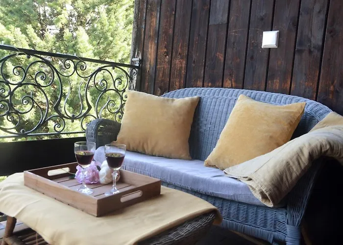 House Flora - At Traunsee *